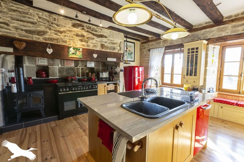 Vente Maison ST JULIEN LE PELERIN - 7 pièces -173 m² - (19430)