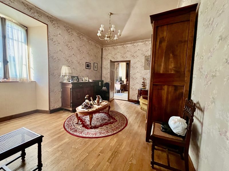Vente Maison Saint-Julien-aux-Bois - 11 pièces -193 m² - (19220)