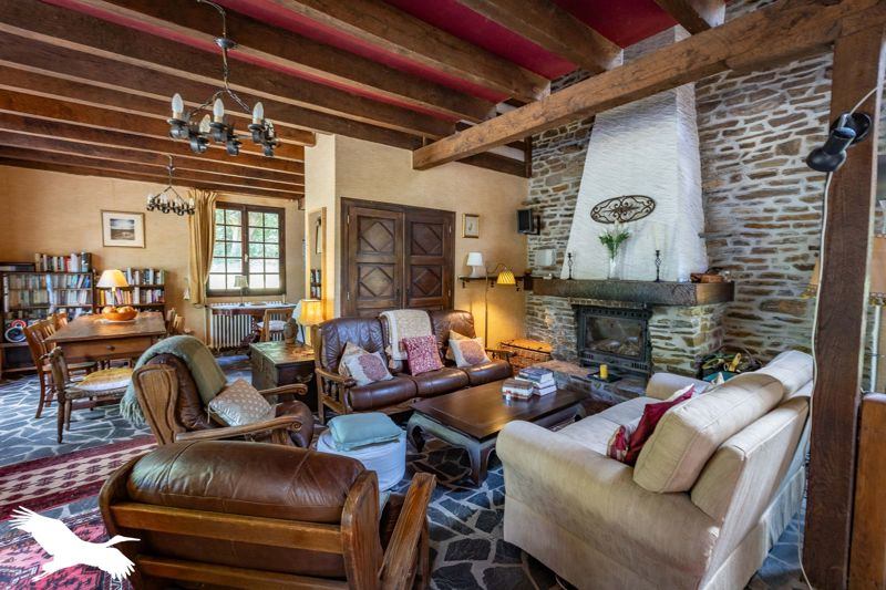 Vente Maison ST PRIVAT - 7 pièces -120 m² - (19220)