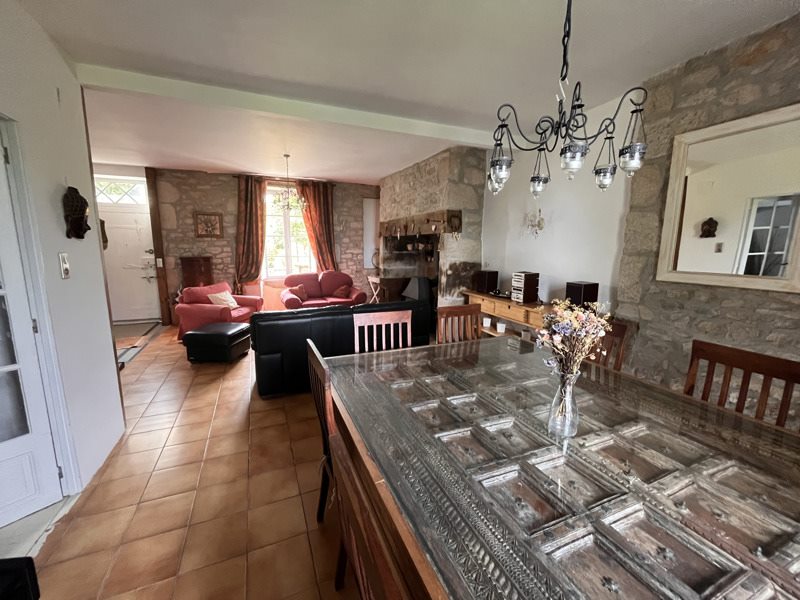 Vente Maison GOULLES - 6 pièces -272 m² - (19430)