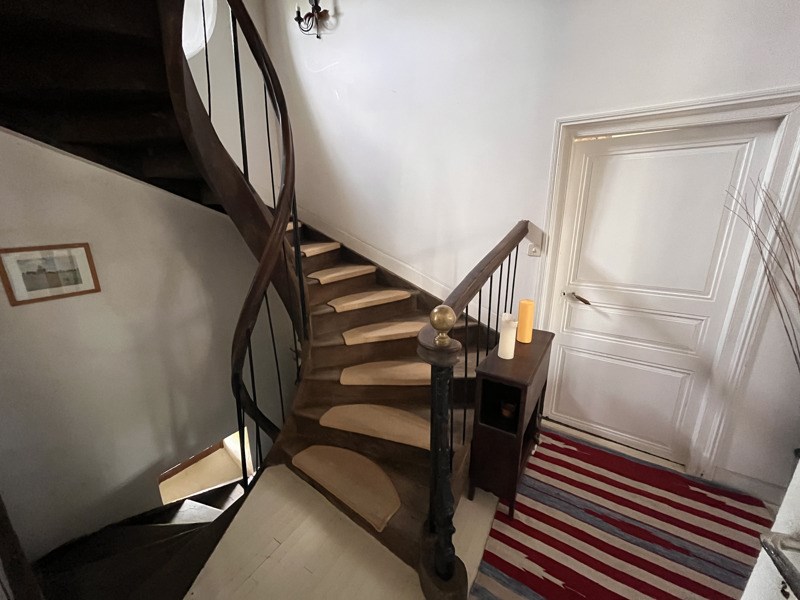 Vente Maison GOULLES - 6 pièces -272 m² - (19430)