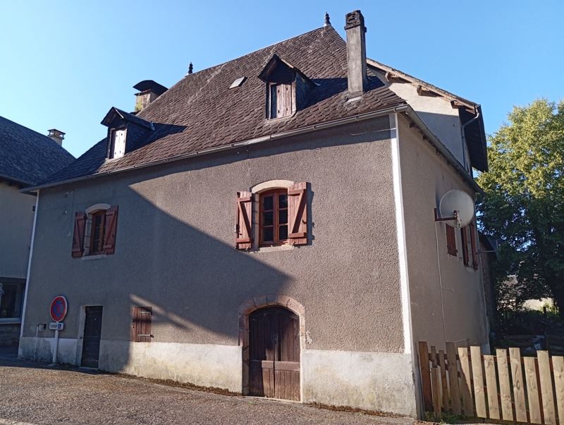 Vente Maison ST SYLVAIN - 7 pièces -140 m² - (19380)