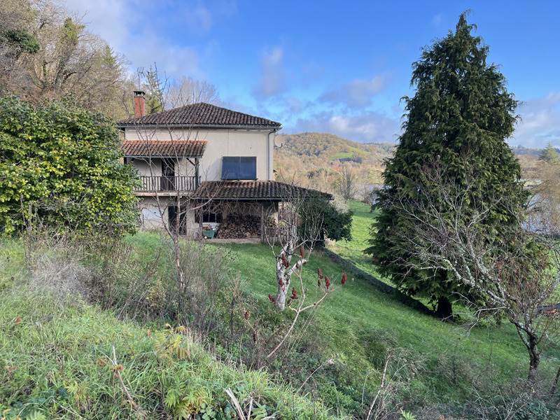 Vente Maison LIVINHAC LE HAUT - 7 pièces -235 m² - (12300)
