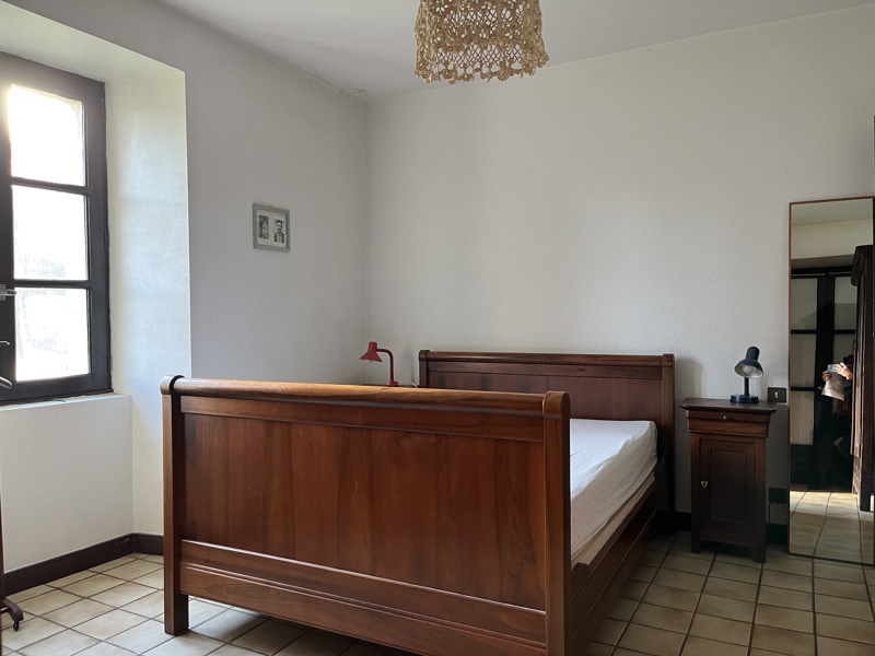 Vente Maison LIVINHAC LE HAUT - 7 pièces -235 m² - (12300)