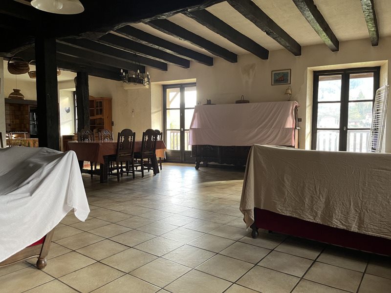 Vente Maison LIVINHAC LE HAUT - 7 pièces -235 m² - (12300)