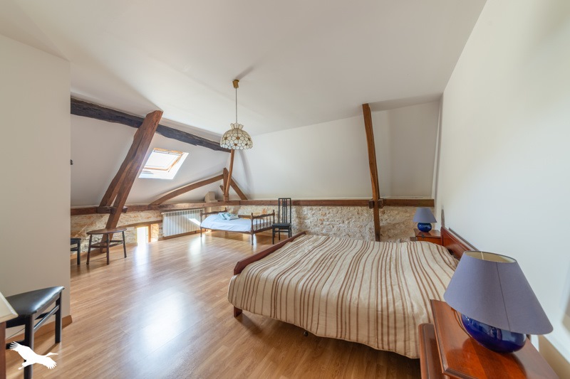 Vente Maison MONTCABRIER - 8 pièces -208 m² - (46700)