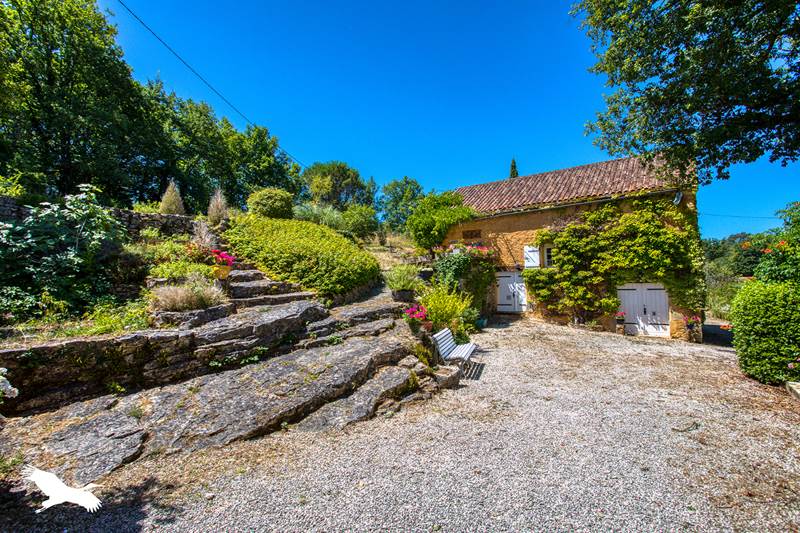 Vente Maison ST POMPONT - 6 pièces -177 m² - (24170)