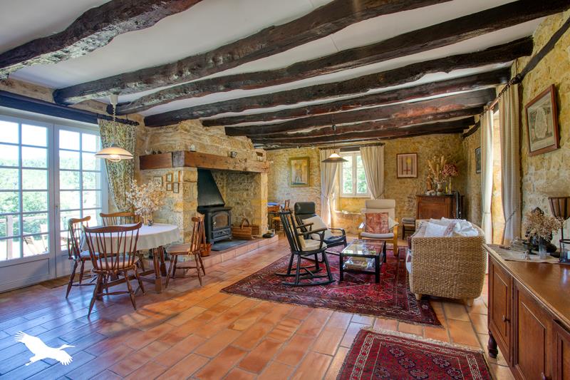 Vente Maison ST POMPONT - 6 pièces -177 m² - (24170)
