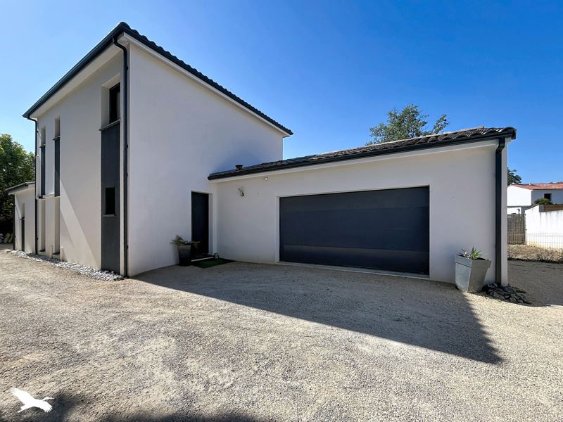 Vente Maison CORNEBARRIEU - 5 pièces -123 m² - (31700)