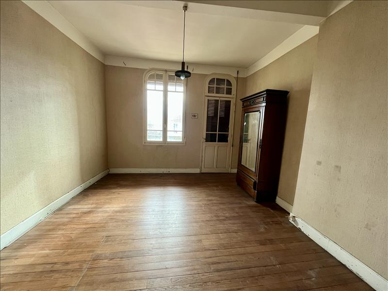 Vente Immeuble MONTREJEAU - -  363 m² - (31210)