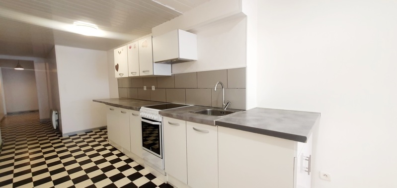 Vente Immeuble MONTREJEAU - -  180 m² - (31210)