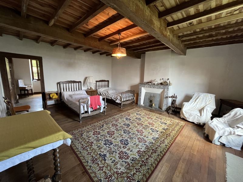 Vente Maison CAZARIL TAMBOURES - 3 pièces -106 m² - (31580)