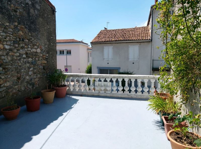 Vente Maison MONTREJEAU - 7 pièces -350 m² - (31210)