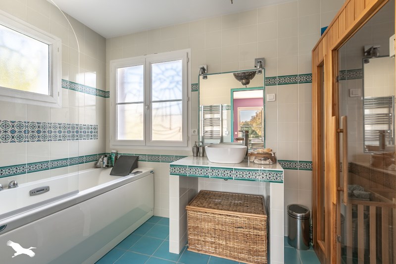 Vente Maison ST JEAN D ILLAC - 6 pièces -187 m² - (33127)