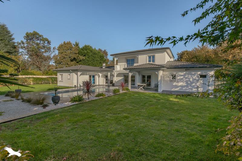 Vente Maison ST JEAN D ILLAC - 6 pièces -187 m² - (33127)
