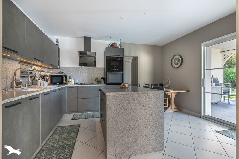 Vente Maison ST JEAN D ILLAC - 6 pièces -187 m² - (33127)