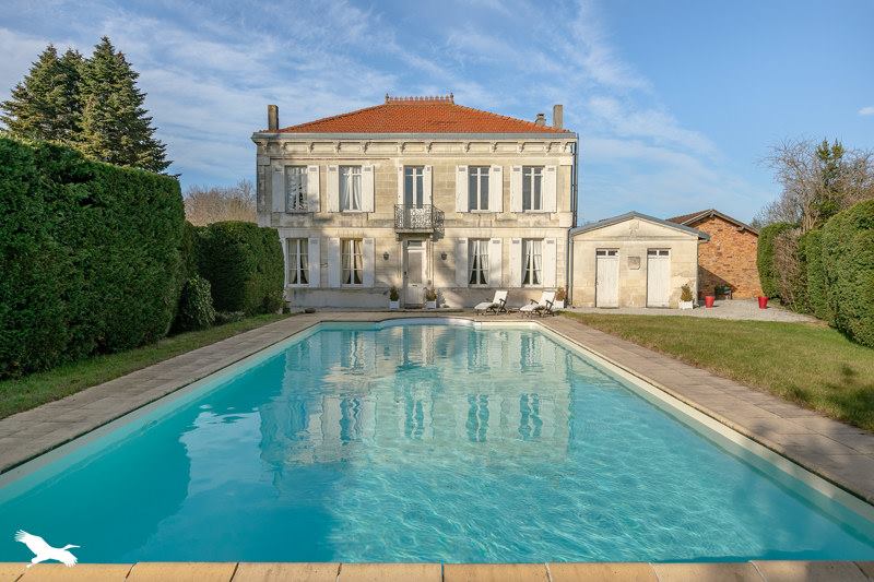 Vente Maison ST JEAN D ILLAC - 10 pièces -228 m² - (33127)