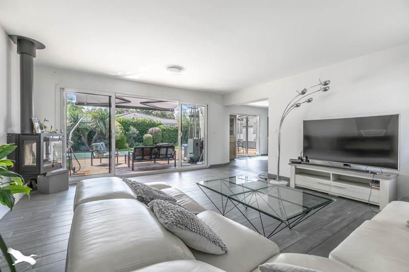 Vente Maison ST JEAN D ILLAC - 5 pièces -155 m² - (33127)