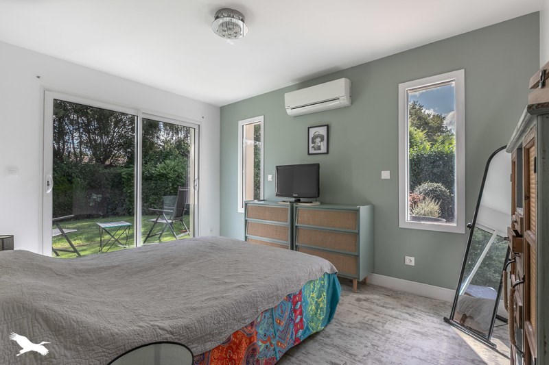 Vente Maison ST JEAN D ILLAC - 5 pièces -155 m² - (33127)