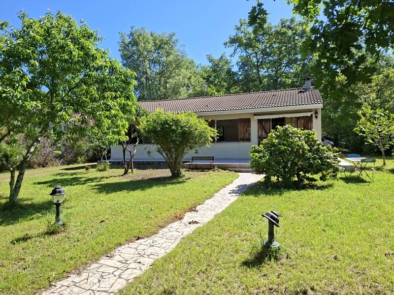 Vente Maison ST JEAN D ILLAC - 4 pièces -90 m² - (33127)