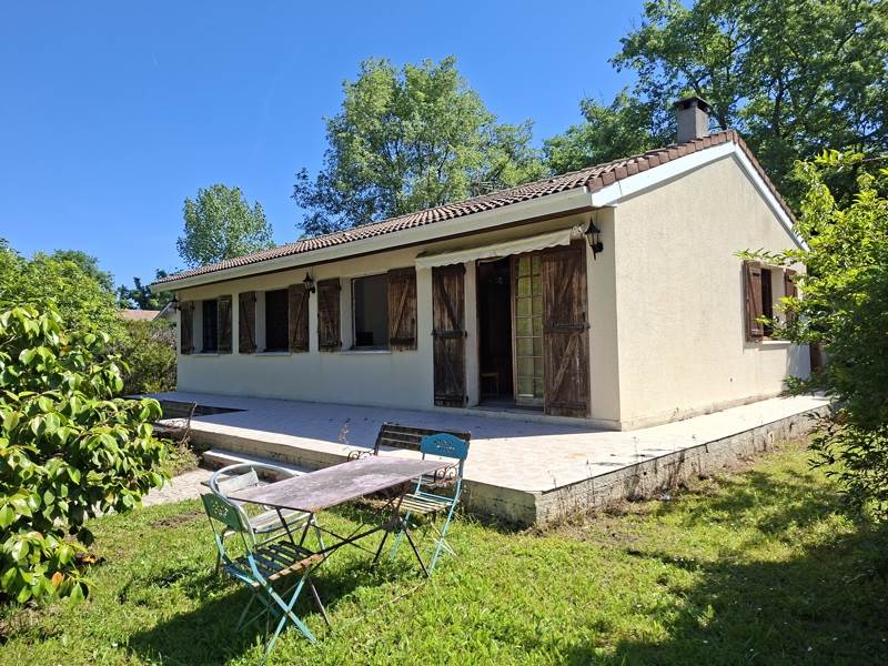 Vente Maison ST JEAN D ILLAC - 4 pièces -90 m² - (33127)