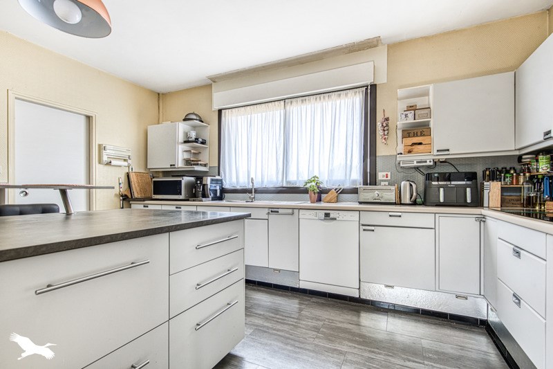 Vente Maison ST JEAN D ILLAC - 6 pièces -186 m² - (33127)