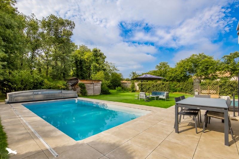 Vente Maison ST JEAN D ILLAC - 6 pièces -186 m² - (33127)