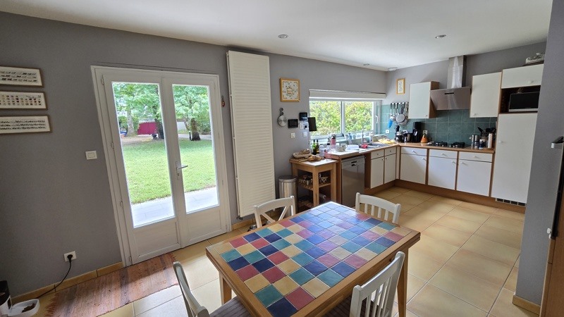 Vente Maison ST JEAN D ILLAC - 6 pièces -159 m² - (33127)