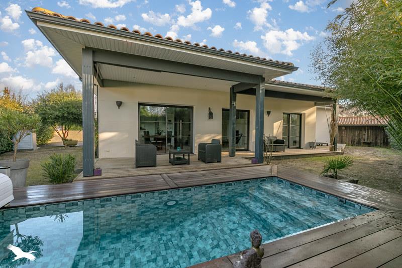 Vente Maison ST JEAN D ILLAC - 4 pièces -119 m² - (33127)