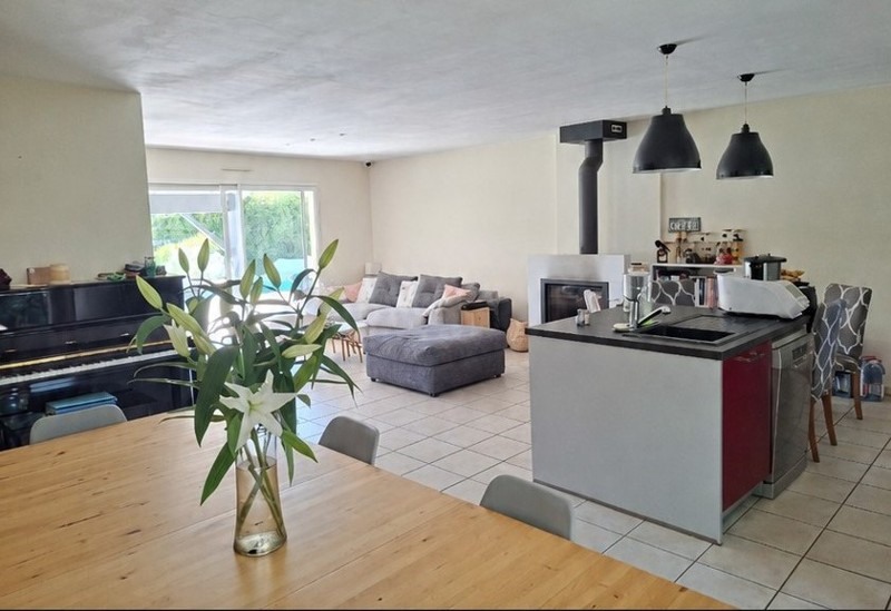 Vente Maison ST JEAN D ILLAC - 5 pièces -120 m² - (33127)
