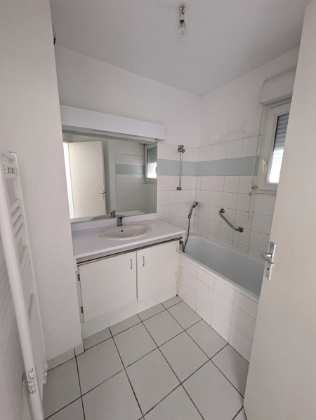 Vente Appartement ST JEAN D ILLAC - 2 pièces -48 m² - (33127)