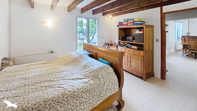 Vente Maison ST JEAN D ILLAC - 7 pièces -171 m² - (33127)