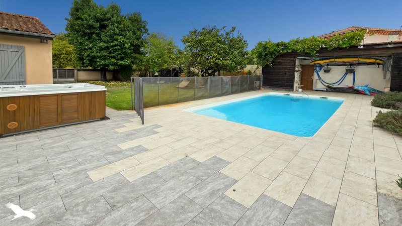 Vente Maison ST JEAN D ILLAC - 7 pièces -171 m² - (33127)