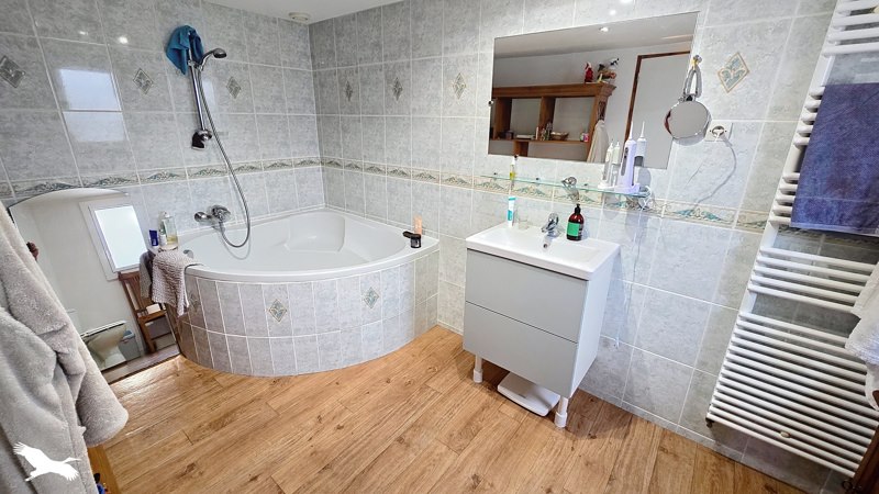 Vente Maison ST JEAN D ILLAC - 7 pièces -171 m² - (33127)