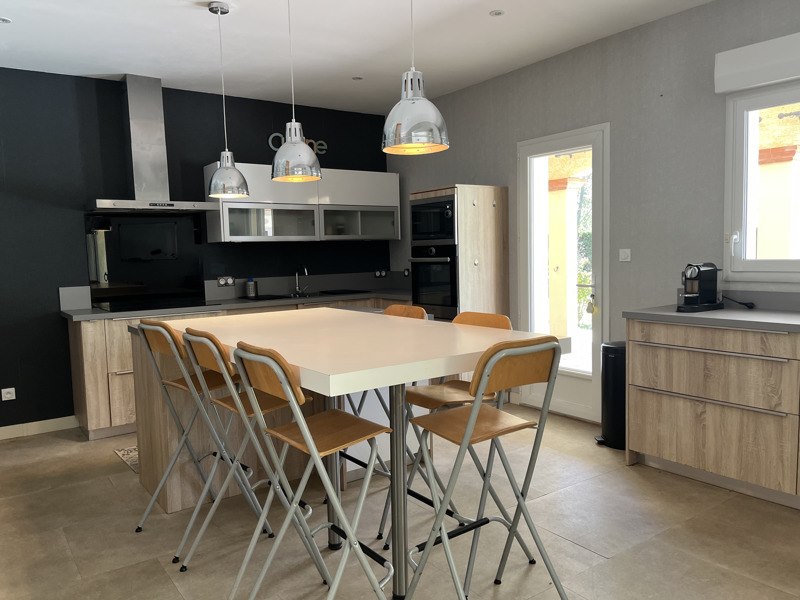 Vente Maison ROUMENS - 8 pièces -198 m² - (31540)
