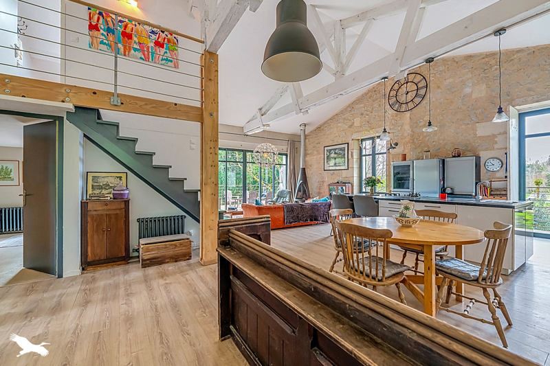 Vente Maison LAROQUE - 6 pièces -143 m² - (33410)