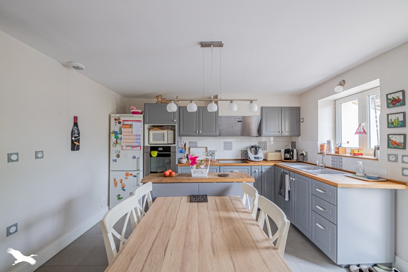 Vente Maison PORTETS - 5 pièces -182 m² - (33640)