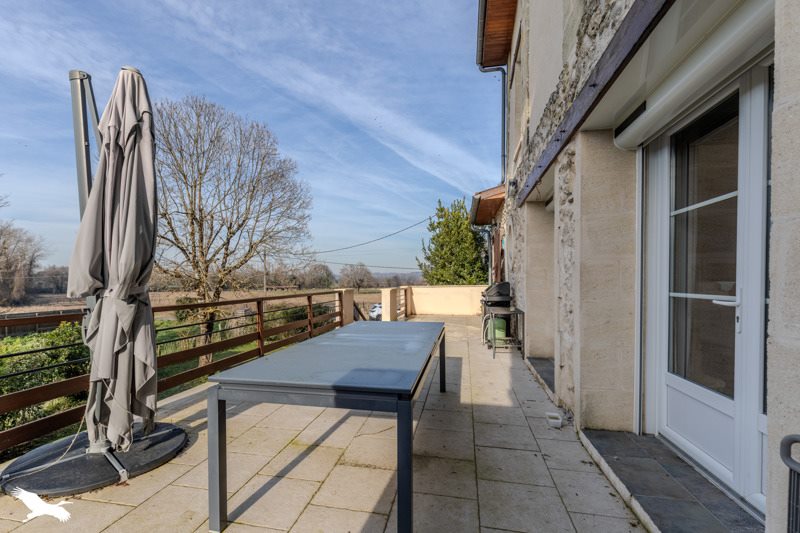 Vente Maison VIRELADE - 5 pièces -150 m² - (33720)