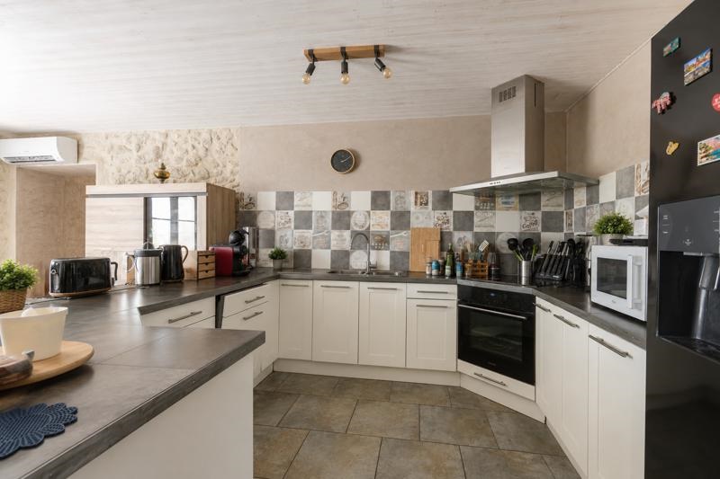 Vente Maison VIRELADE - 5 pièces -150 m² - (33720)