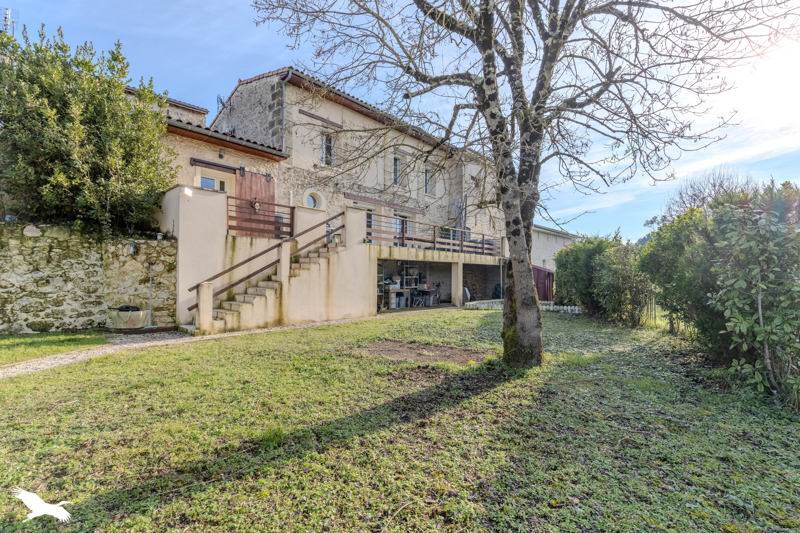 Vente Maison VIRELADE - 5 pièces -150 m² - (33720)
