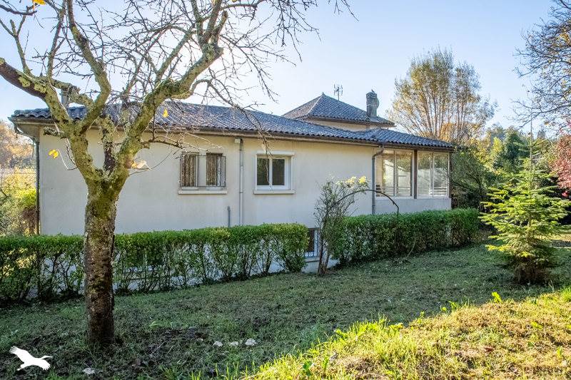 Vente Maison LE TOURNE - 7 pièces -178 m² - (33550)