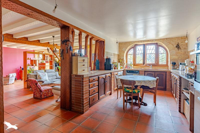 Vente Maison LE TOURNE - 6 pièces -152 m² - (33550)