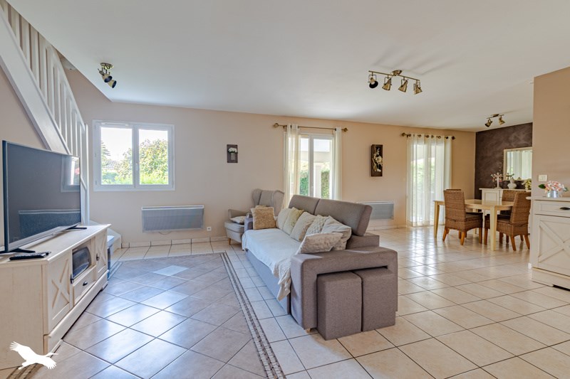 Vente Maison VIRELADE - 6 pièces -135 m² - (33720)