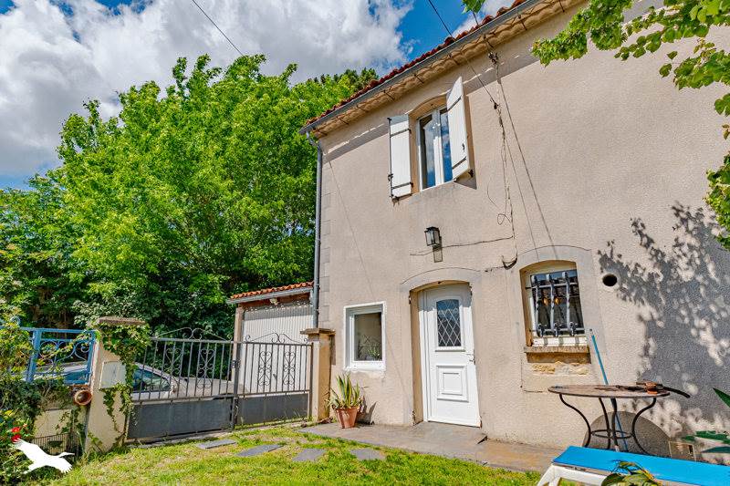 Vente Maison LESTIAC SUR GARONNE - 3 pièces -105 m² - (33550)