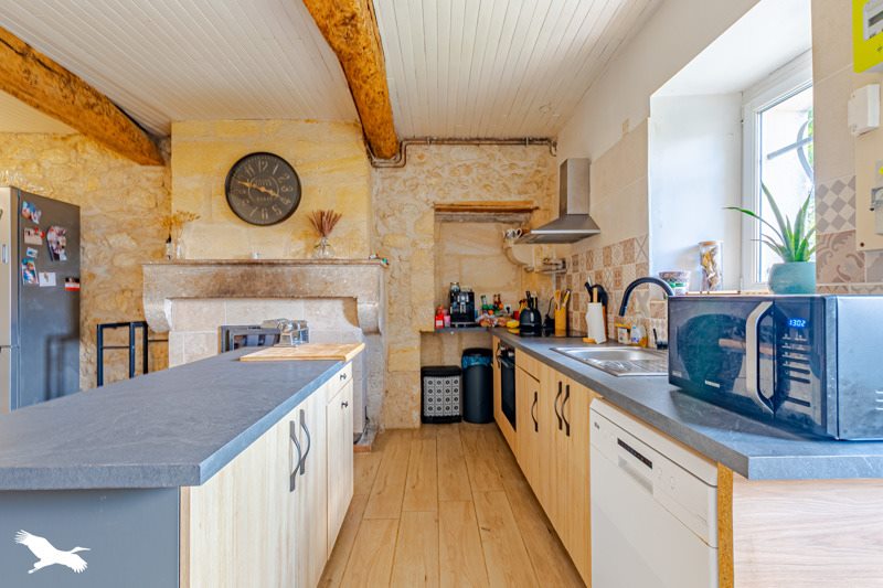 Vente Maison LESTIAC SUR GARONNE - 3 pièces -105 m² - (33550)