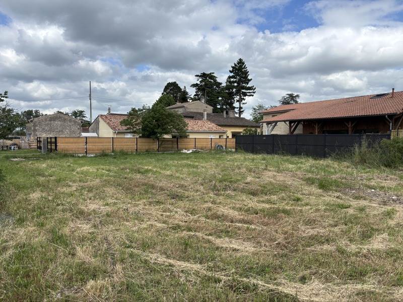 Terrain 546 m² · à Virelade · 107 800 €