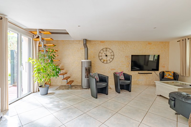 Vente Maison Tabanac - 8 pièces -230 m² - (33550)