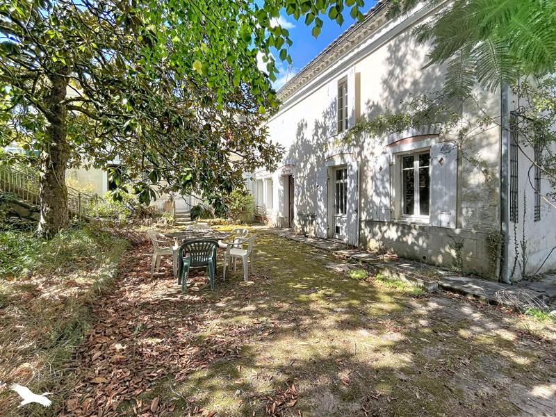 Maison 12 pièces 370 m² · à Haux · 370 m² · 493 500 €