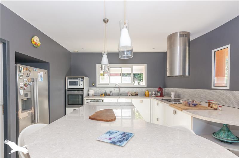 Vente Maison POUSSAN - 6 pièces -155 m² - (34560)