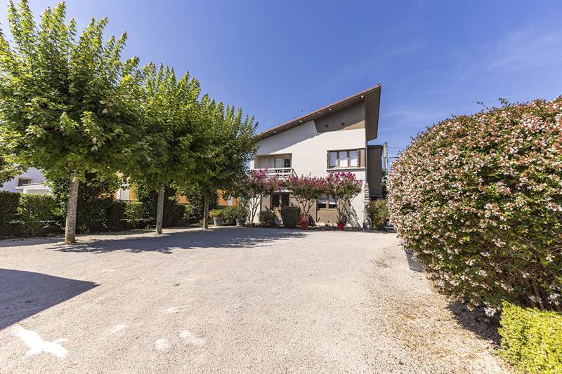 Vente Maison BAGNERES DE BIGORRE 65200 8 pièces - 160 m²